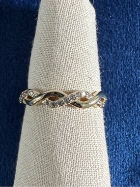 Gold-Tone Twisted Infinity Rhinestone Band Ring - Women's Jewelry Size 9